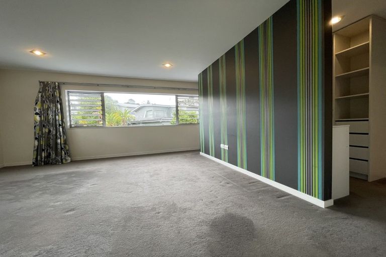 Photo of property in 13 Pin Oak Drive, Schnapper Rock, Auckland, 0632