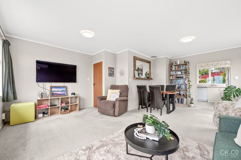 Photo of property in 66b Major Drive, Kelson, Lower Hutt, 5010