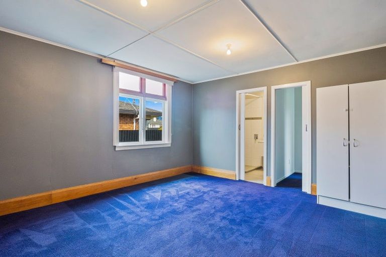 Photo of property in 42 Durham Street, Levin, 5510