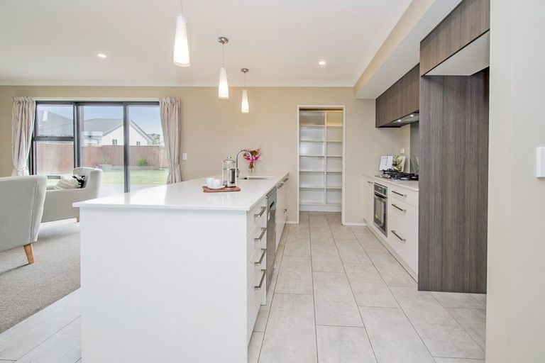 Photo of property in 16 Bellbird Place, Rolleston, 7614