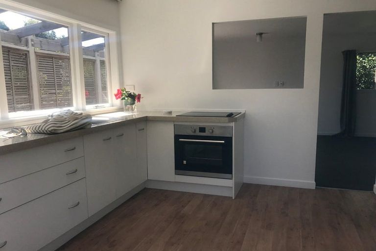 Photo of property in 8 Boyd Avenue, Mangere Bridge, Auckland, 2022