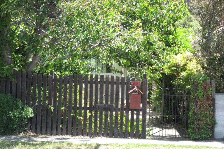 Photo of property in 32 Whitfield Street, Sumner, Christchurch, 8081