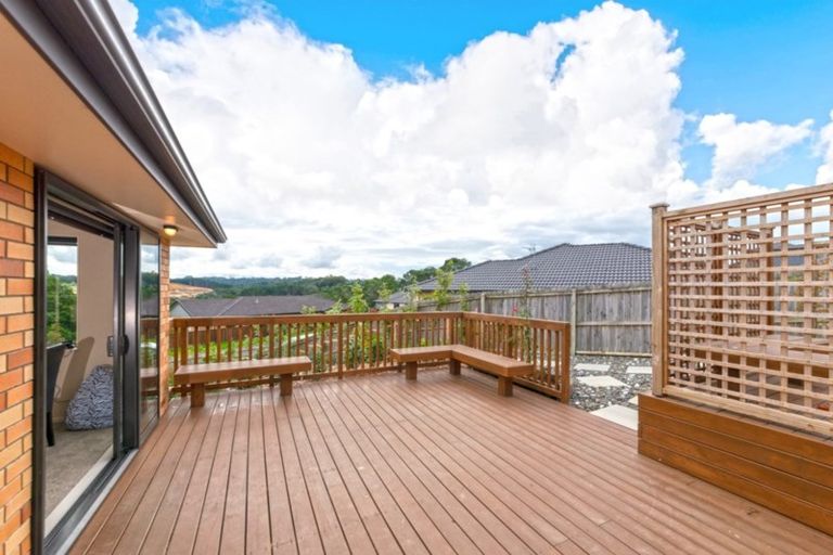 Photo of property in 61 Tiriwa Drive, Massey, Auckland, 0614