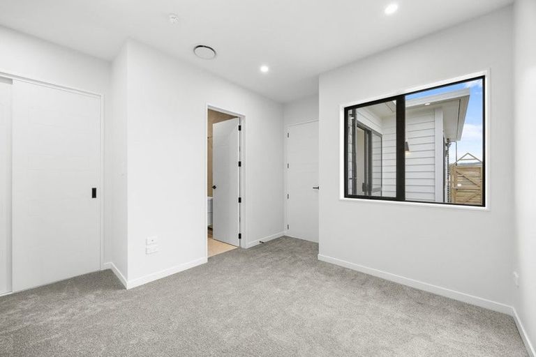 Photo of property in 12 Piko Road, Opaheke, 2113