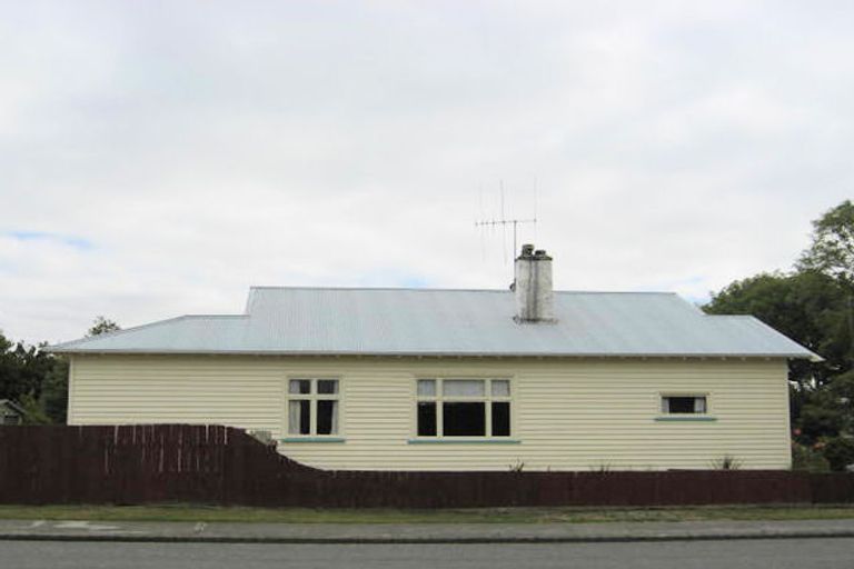Photo of property in 71 Maude Street, Temuka, 7920