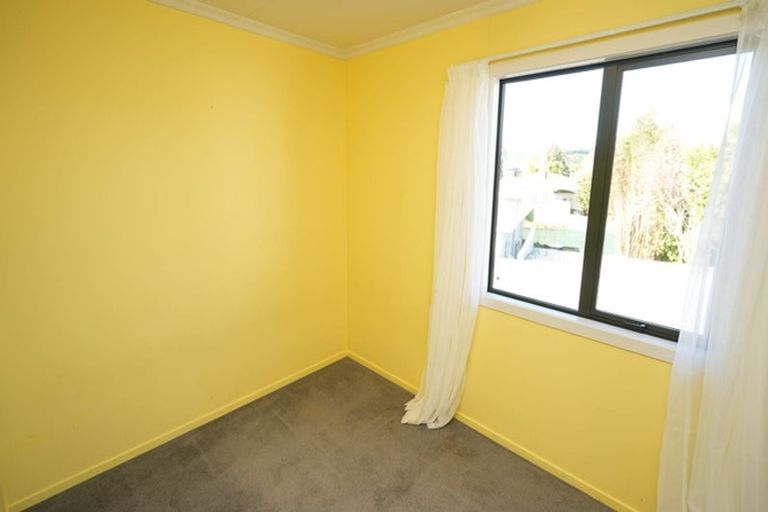 Photo of property in 14 Stirling Crescent, Hokowhitu, Palmerston North, 4410