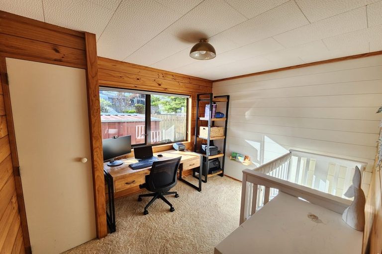 Photo of property in 14b Gledstane Road, Stanmore Bay, Whangaparaoa, 0932