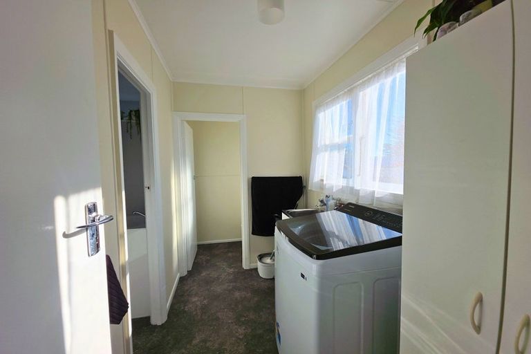 Photo of property in 65 Phillips Street, Sanson, 4817