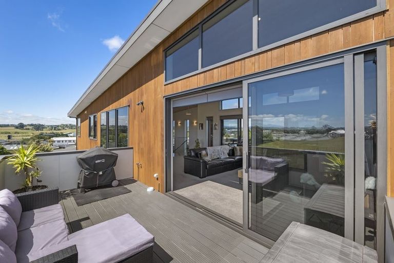 Photo of property in 16a Links Drive, Waiwhakaiho, New Plymouth, 4312