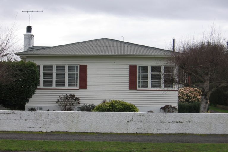 Photo of property in 11 Masters Crescent, Masterton, 5810