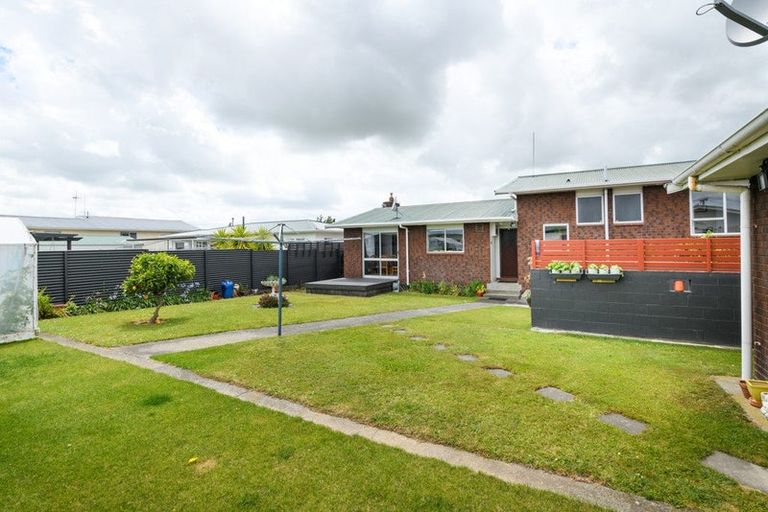 Photo of property in 10 Dewe Avenue, Feilding, 4702