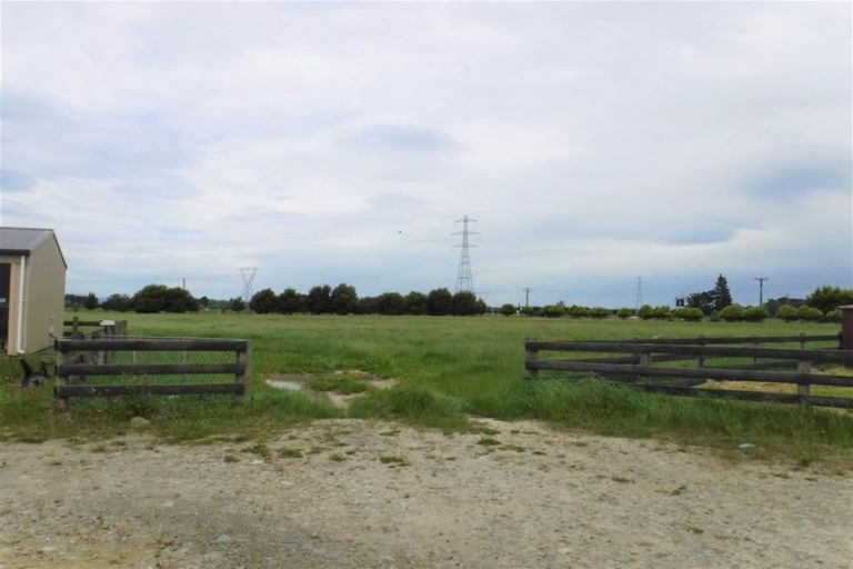 Photo of property in 2 Merton Road, Fernside, Rangiora, 7471