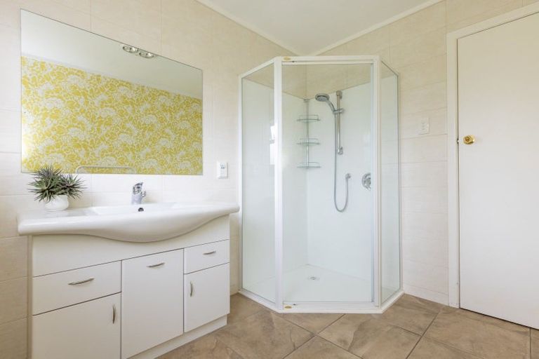 Photo of property in 579 Swamp Road, Puketapu, Napier, 4183