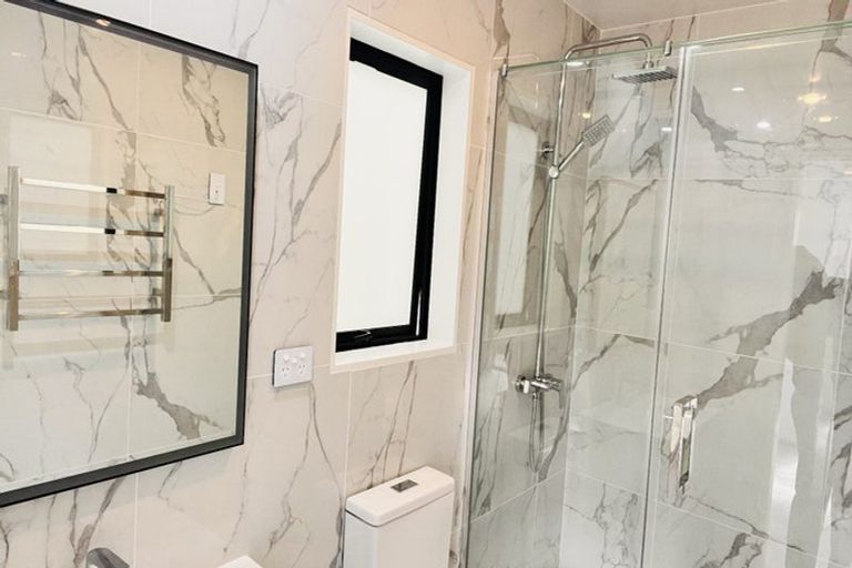 Photo of property in 44a Godley Road, Green Bay, Auckland, 0604