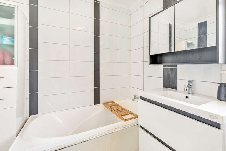 Photo of property in 4 Dudley Street, Levin, 5510