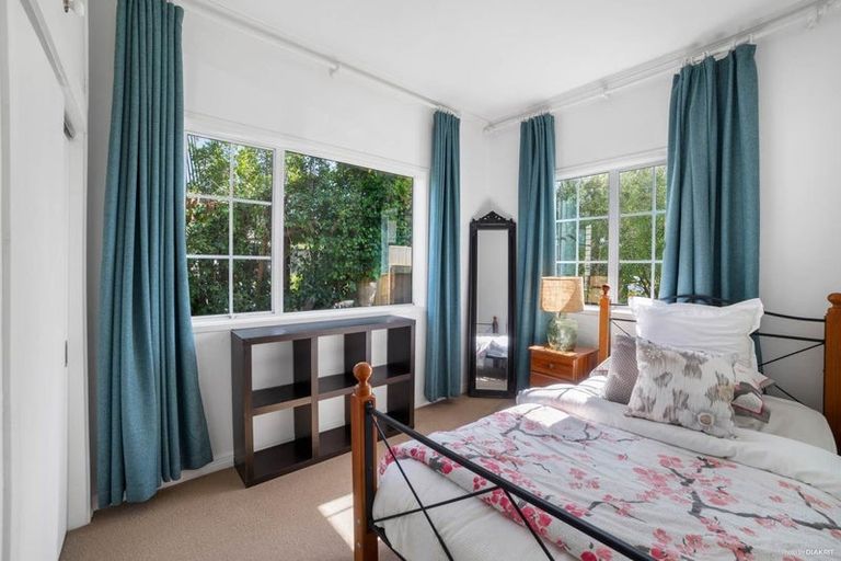 Photo of property in 119 Fairview Avenue, Fairview Heights, Auckland, 0632