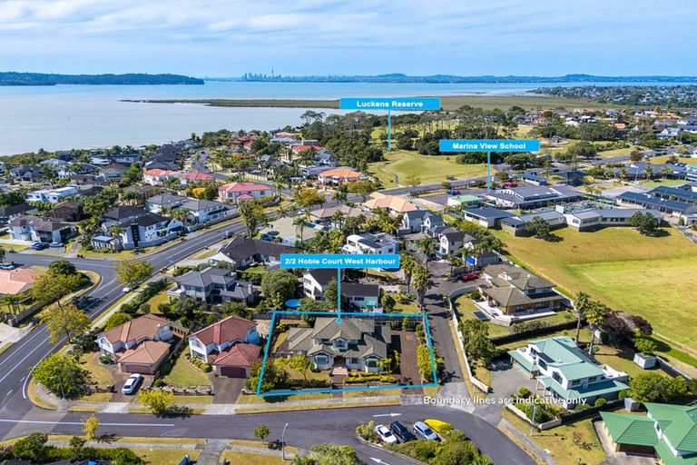 Photo of property in 2/2 Hobie Court, West Harbour, Auckland, 0618