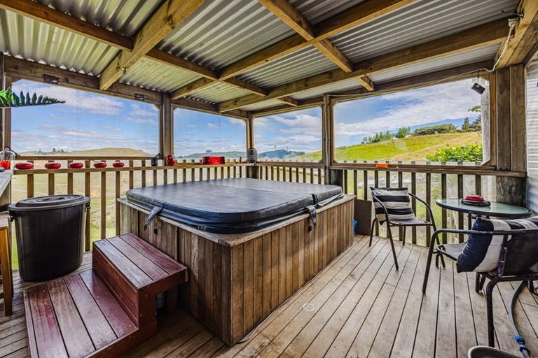 Photo of property in 613 Paparata Road, Bombay, 2675