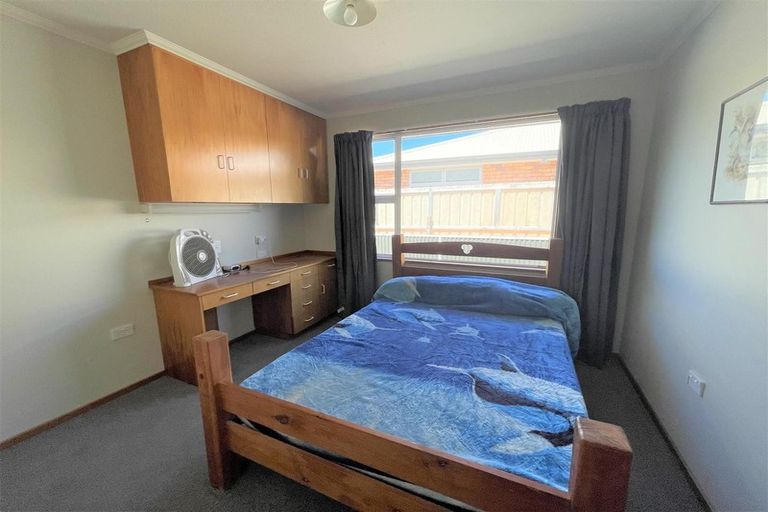 Photo of property in 19 Timaru Road, Waimate, 7924