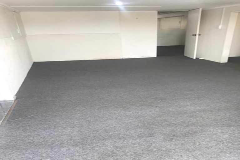 Photo of property in 34 Ellis Avenue, Mount Roskill, Auckland, 1041