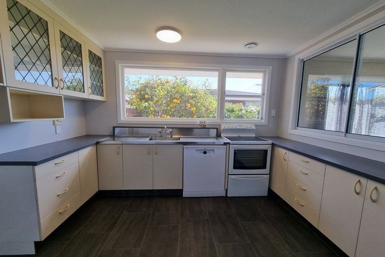 Photo of property in 22 Tukapa Street, Westown, New Plymouth, 4310