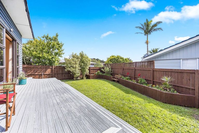 Photo of property in 37a Border Road, Henderson, Auckland, 0612