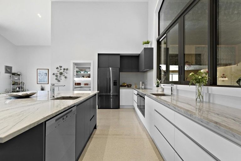 Photo of property in 211 Mcarthur Road, Springvale, Alexandra, 9391