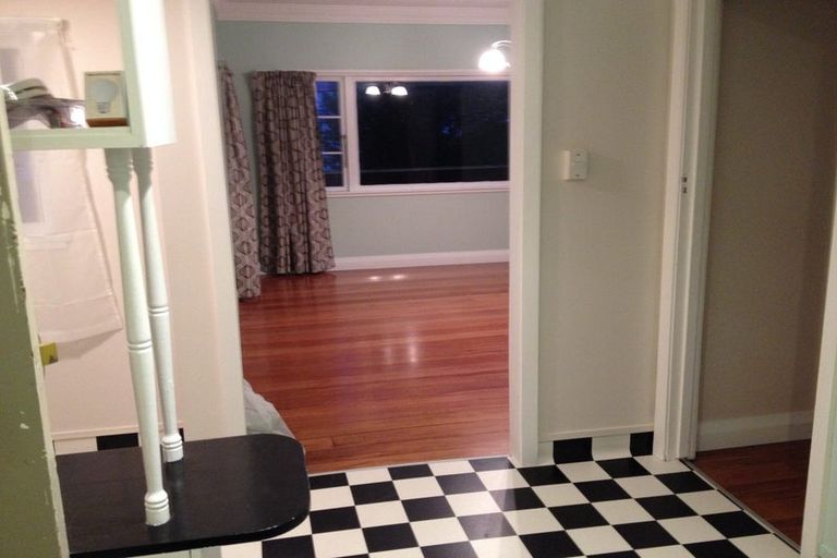 Photo of property in 2/3 Mudie Street, Alicetown, Lower Hutt, 5010