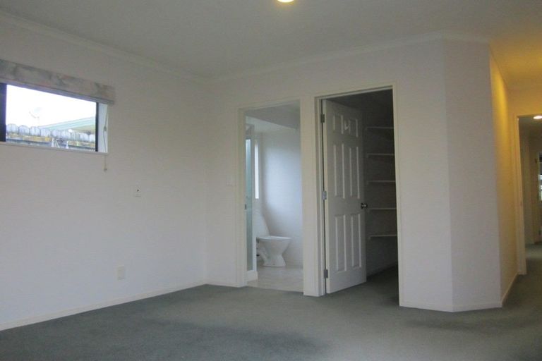 Photo of property in 128 Kilkenny Drive, East Tamaki Heights, Auckland, 2016