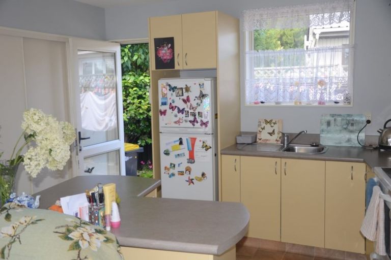 Photo of property in 2 Charlotte Lane, Woolston, Christchurch, 8062