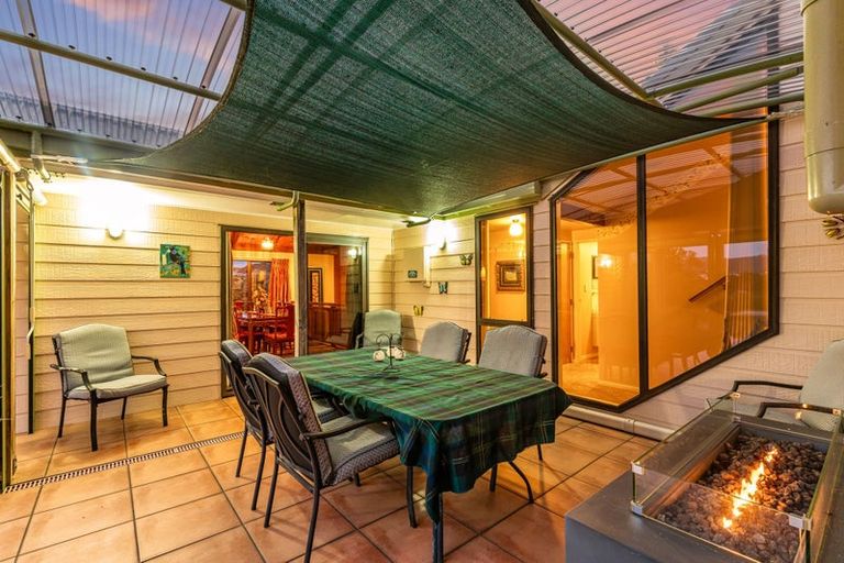 Photo of property in 4 The Marlinspike, Whitby, Porirua, 5024