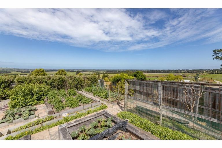 Photo of property in 157 Reserve Road, Balcairn, Amberley, 7481