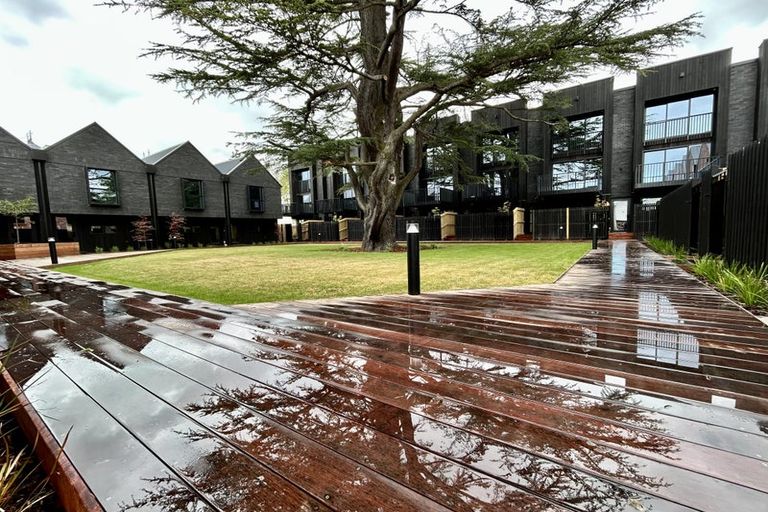 Photo of property in 8/892 Colombo Street, Christchurch Central, Christchurch, 8013