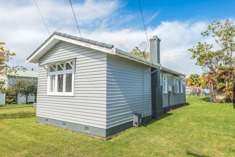 Photo of property in 4 Bute Place, Aramoho, Whanganui, 4500