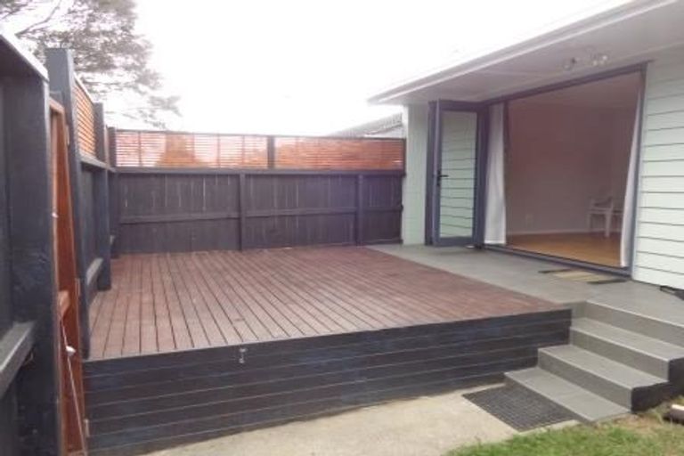 Photo of property in 3/44 Rua Road, Glen Eden, Auckland, 0602