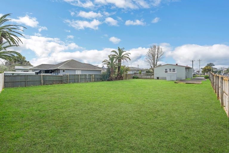 Photo of property in 76 Cambridge Terrace, Papatoetoe, Auckland, 2025