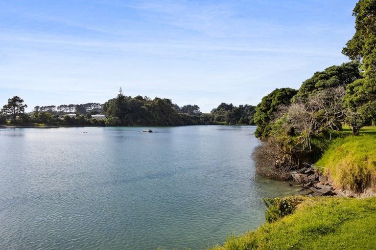 Photo of property in 42 Whakapaki Street, Urenui, 4375