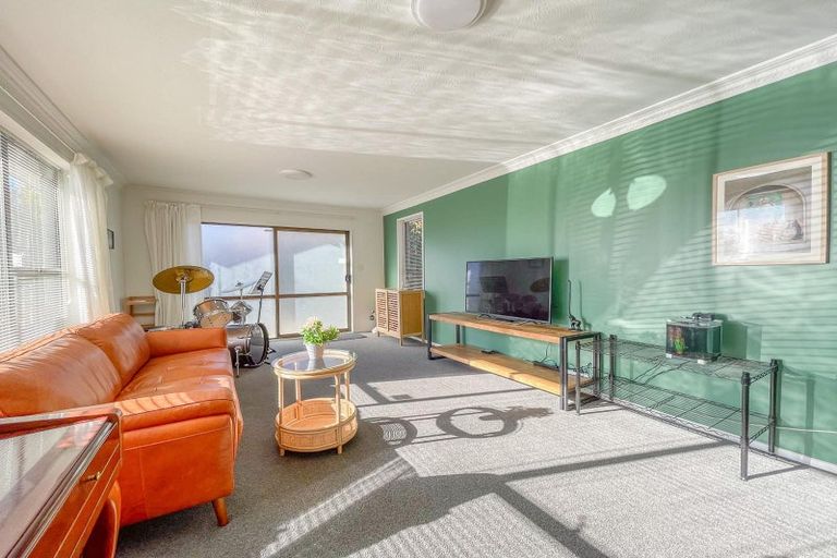 Photo of property in 1/292 Greers Road, Bishopdale, Christchurch, 8053