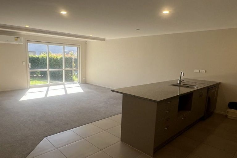 Photo of property in 20 Akeake Lane, Manurewa, Auckland, 2102
