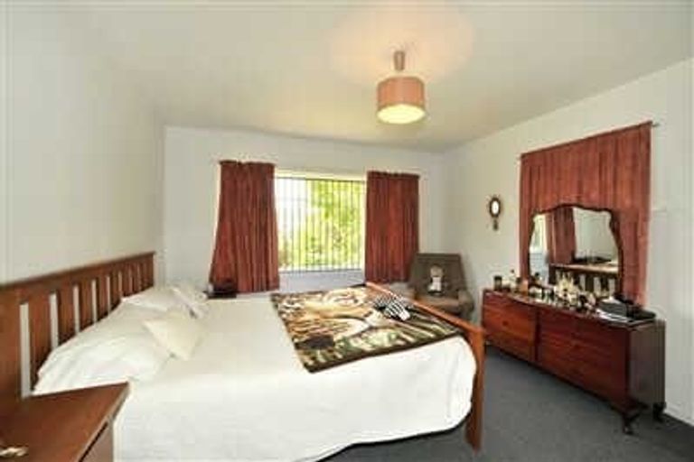 Photo of property in 157 Langdons Road, Northcote, Christchurch, 8052