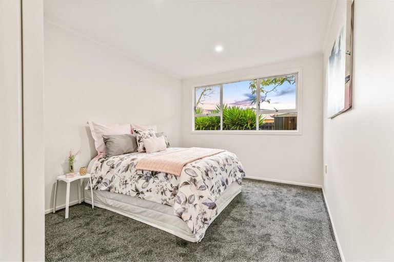 Photo of property in 2/37 Mildmay Road, Henderson, Auckland, 0610