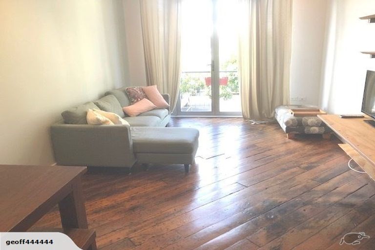 Photo of property in 1b/6 Kingdon Street, Newmarket, Auckland, 1023