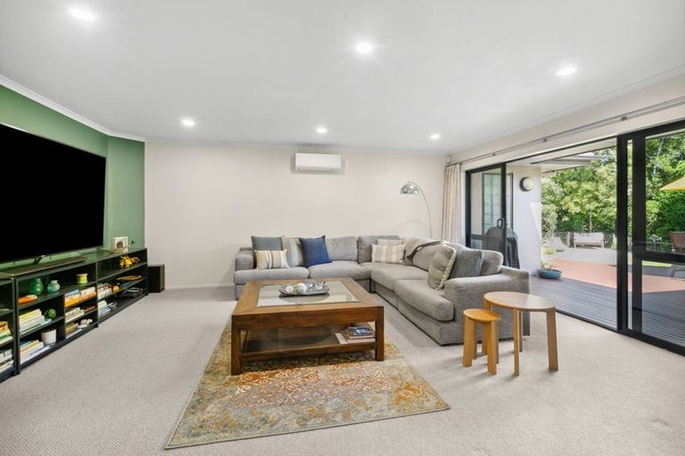 Photo of property in 227 Heta Road, Merrilands, New Plymouth, 4312