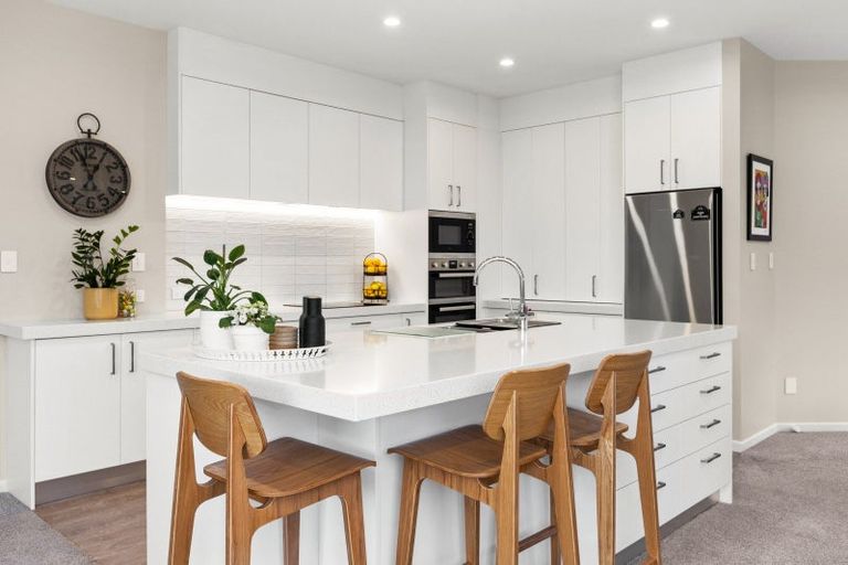 Photo of property in 12 Washington Place, Havelock North, 4130