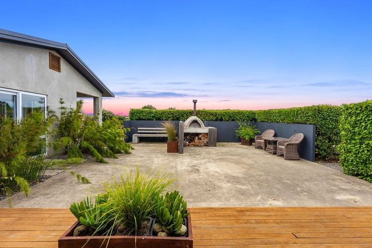 Photo of property in 14 Pairuku Lane, Peka Peka, Waikanae, 5391