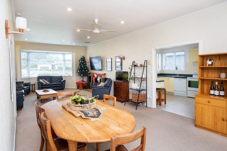 Photo of property in 7 Mill Road, Clive, 4102