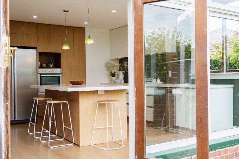 Photo of property in 21 Grandview Crescent, Opoho, Dunedin, 9010