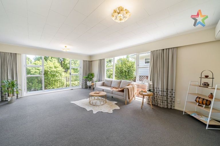 Photo of property in 288 Riverside Drive, Waterloo, Lower Hutt, 5011