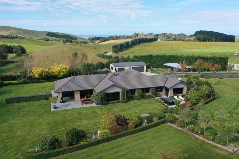 Photo of property in 203 Awamoa Road, Awamoa, Oamaru, 9492