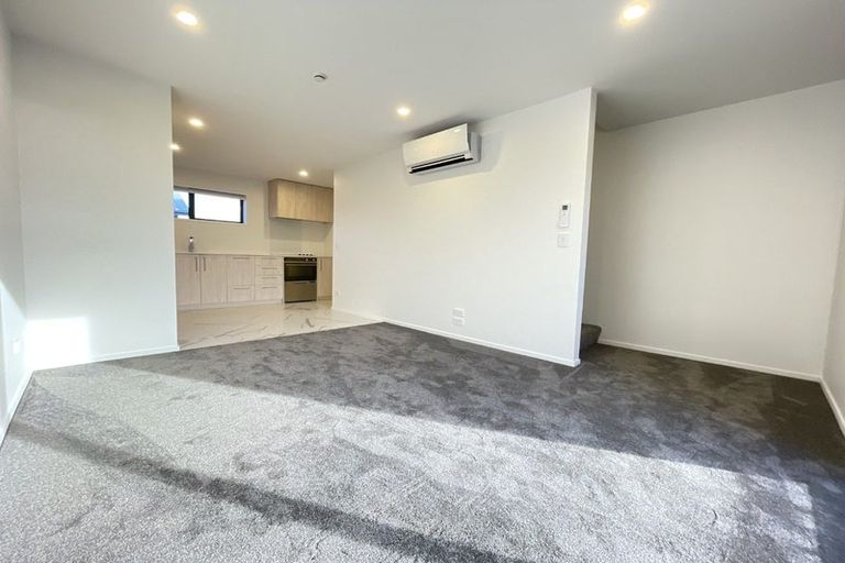 Photo of property in 2/232 Marine Parade, New Brighton, Christchurch, 8061